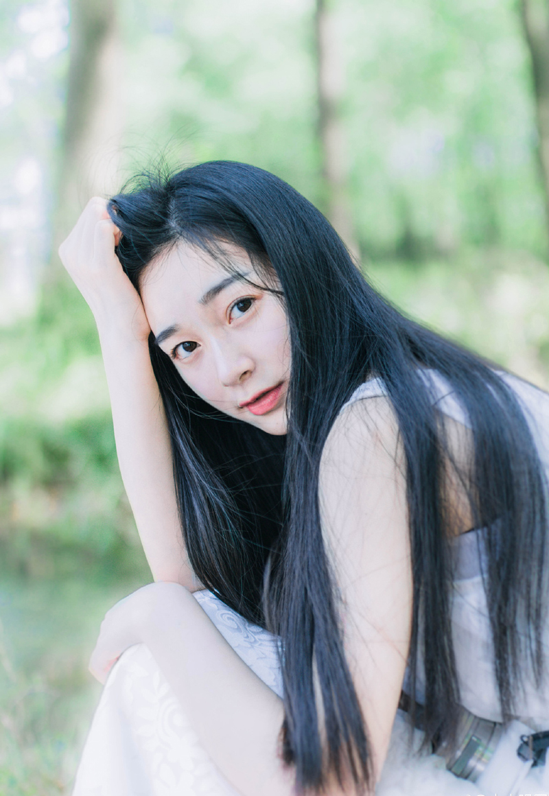 一个家庭没有书，就好像一间房子没有窗户。